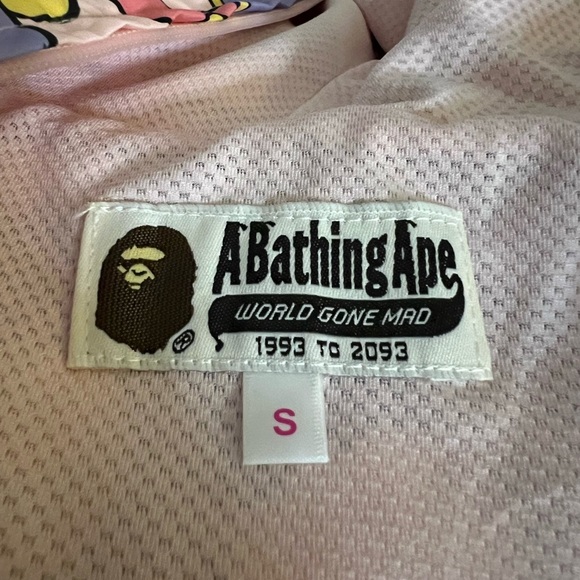 A BATHING APE®
Pastel camouflage-print hooded jacket - Picture 7 of 9